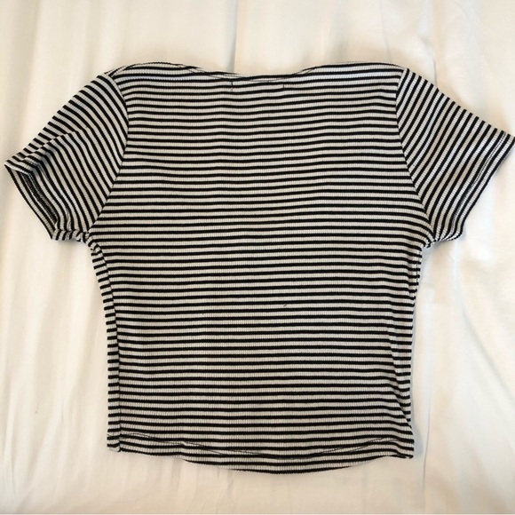 ⭐️2/$20⭐️ BRANDY MELVILLE striped cropped tee. Size small. - Picture 8 of 11